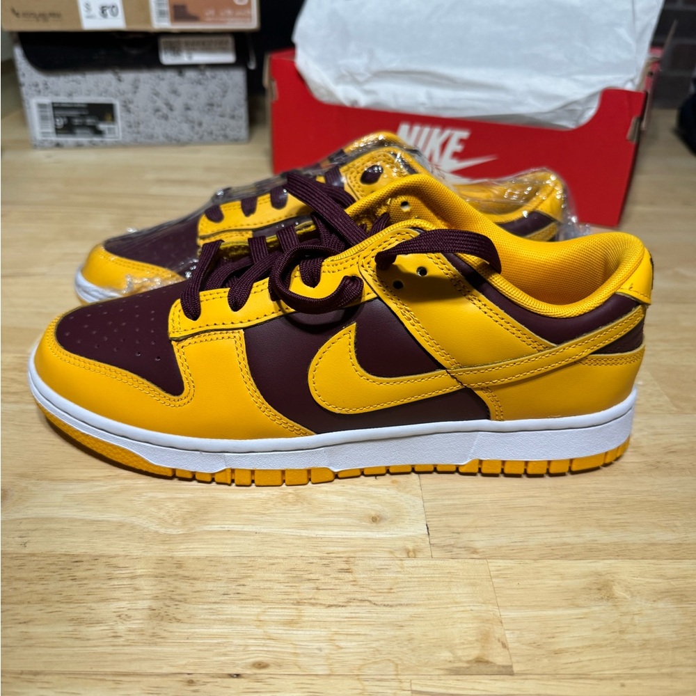 Nike Low-Top Athletic Sneakers in Maroon and Yellow